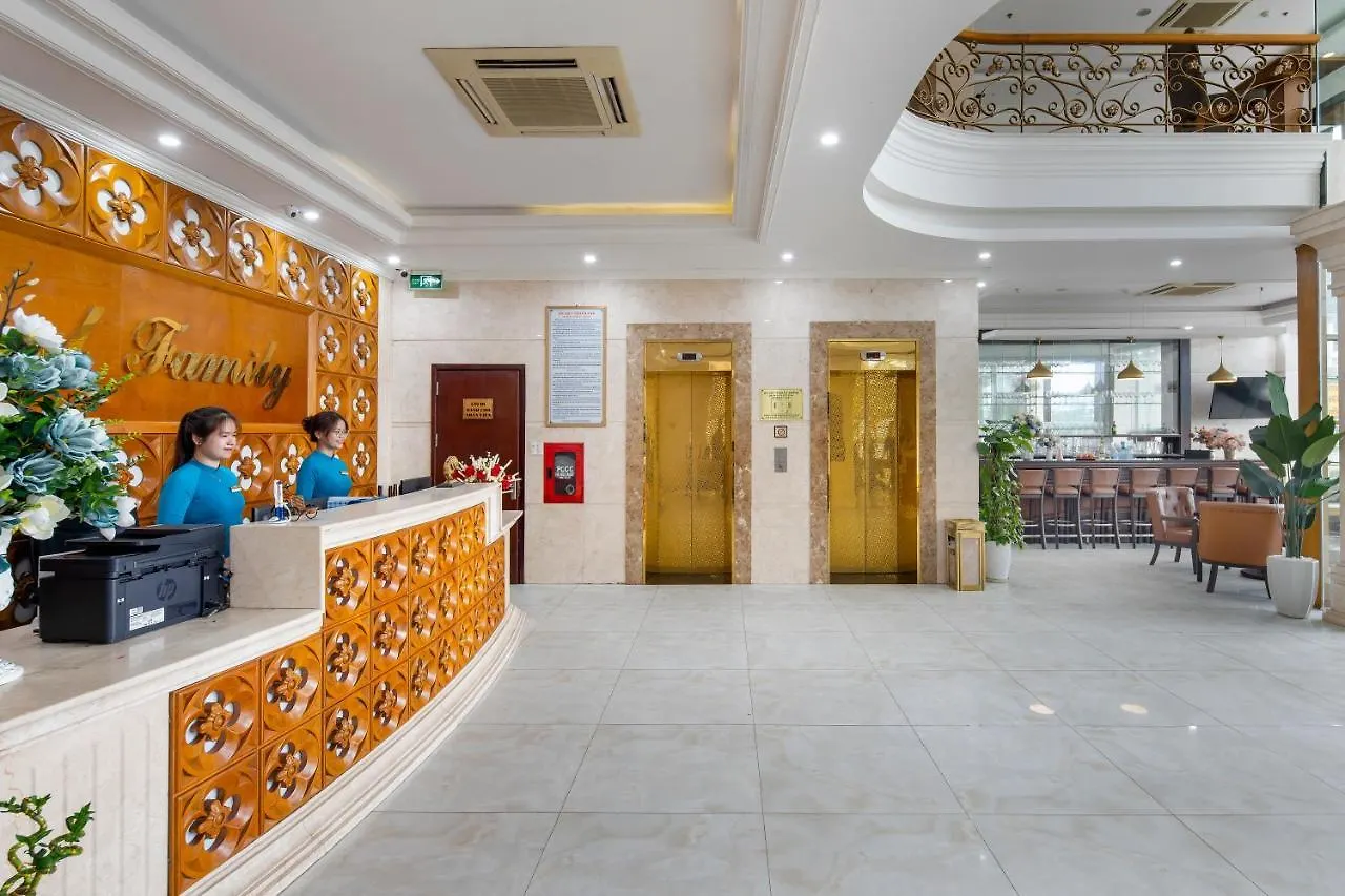 Royal Family Hotel Da Nang 4*,