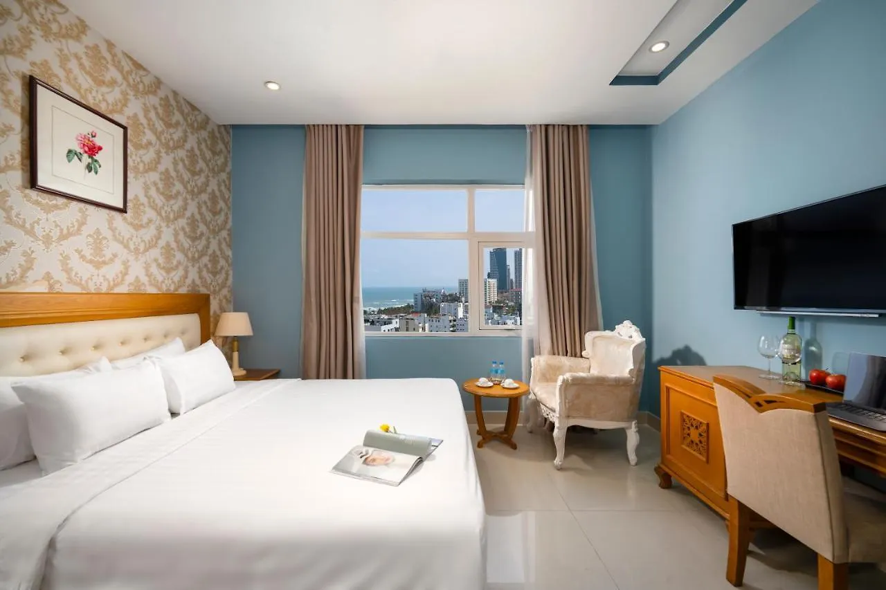 Royal Family Hotel Da Nang